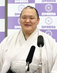 大山親方(元小結北勝富士)=5月15日