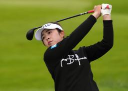 最終ラウンド、通算8アンダーで10位の山下美夢有=ダンドナルド・リンクス(共同)