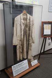 被爆学生が着ていた「血染めの白衣」