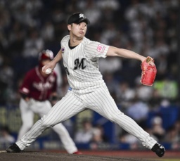 楽天戦に先発したロッテ・種市=ZOZOマリン