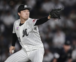 西武戦に先発したロッテ・木村=ZOZOマリン