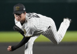力投する阪神・高橋=甲子園