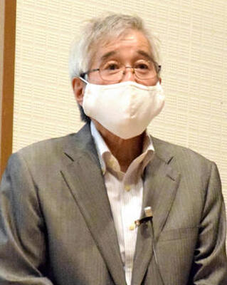 古関のエピソードを語る守谷さん