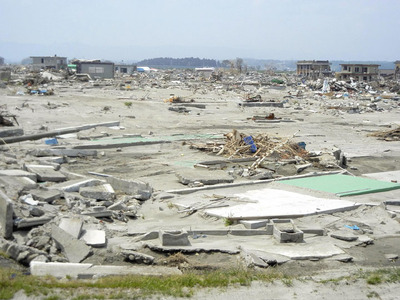 東日本大震災による大津波に襲われた請戸地区の酒蔵跡地。何もかもを失った