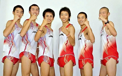 高校３年の時に世界ユース選手権で７位入賞を果たした私（左から３人目）。一緒に出場した遠藤日向（同４人目）は今も昔も特別な存在だ