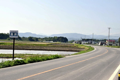 農園を開いた会津坂下町の長井地区の風景。この環境でニワトリが健康に過ごせるよう、今も試行錯誤を続けている