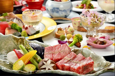 １８５周年記念特別プランで選べる福島牛陶板焼き会席