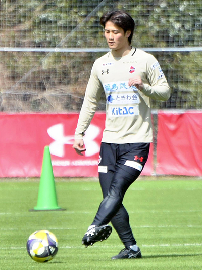 <b>やまうち・りんたろう</b>　京都府出身。長岡中、京都橘高から仙台大に進み、３月に卒業した。今季正式加入。身長１８０センチ、体重７５キロ。２２歳。