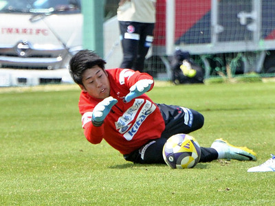「素晴らしい雰囲気をつくってくれるサポーターに勝利を届ける」と意気込むＧＫ早坂＝Ｊヴィレッジ