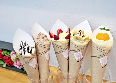 全品を１００円引きで販売されるクレープ