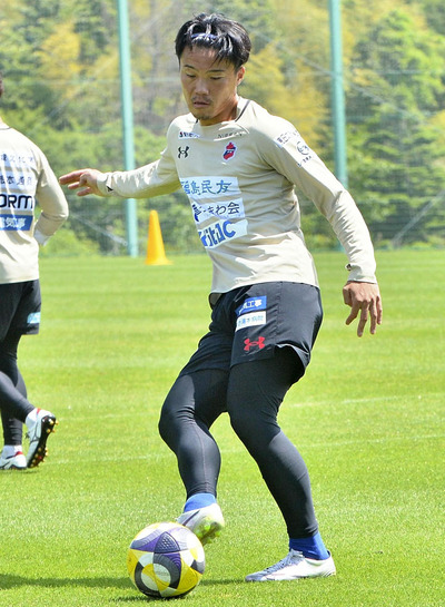 仙台戦で今季初出場したＤＦ白井＝Ｊヴィレッジ