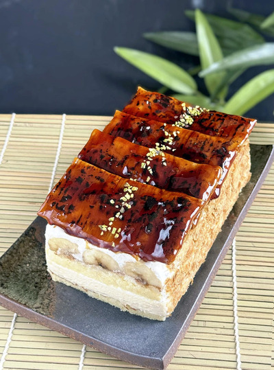 うな重そっくりのお菓子「うなミルフィーユ」