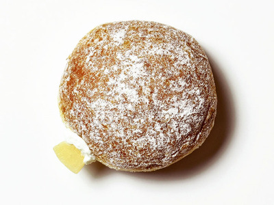 神戸市内の「．ｄｏｎｕｔ」４店舗で発売された「福島ももクリーム」