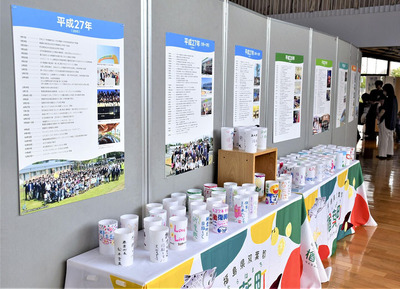 楢葉町の避難指示解除後の歩みをまとめたパネル展