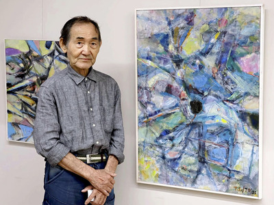 個展を開催中の斎藤さん