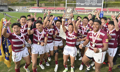 ２年連続３度目の優勝を果たした聖光学院フィフティーン＝いわき市・ハワイアンズスタジアムいわき