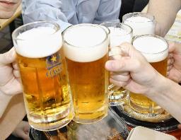 　ビアガーデンの生ビール