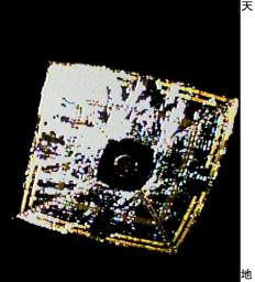　宇宙ヨット「イカロス」。機体から分離したカメラで撮影した（ＪＡＸＡ提供）