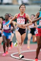 　女子１５００メートル（タイムレース）で日本勢トップの２位に入った渡辺愛＝熊谷スポーツ文化公園陸上競技場