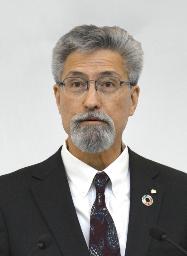 　スティーブン・ヘイズ・デイカス氏