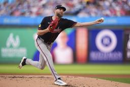 　フィリーズ戦に先発したブレーブスのクリス・セール＝２９日、フィラデルフィア（ＡＰ＝共同）