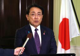 　日米の閣僚交渉を終え、取材に応じる赤沢経済再生相＝３０日、ワシントン（共同）