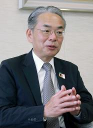 　インタビューに応じる関西みらい銀行の西山和宏社長
