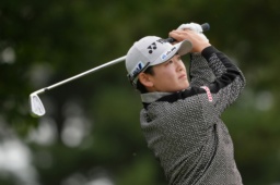　第２ラウンド、通算３アンダーで３４位の岩井明愛＝ブライズフィールドＣＣ（共同）