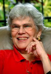 　取材を受けるニカラグアのチャモロ元大統領＝２００６年１０月、ニカラグア・マナグア（ＡＰ＝共同）