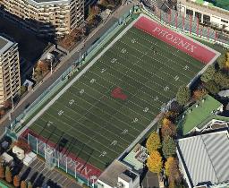 　日本大アメリカンフットボール部のグラウンド＝２０２３年