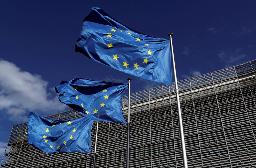 　ブリュッセルの欧州連合（ＥＵ）本部に掲げられた旗（ロイター＝共同）