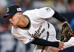 　５回途中に２番手で登板し、プロ初勝利を挙げたオリックス・才木＝京セラドーム