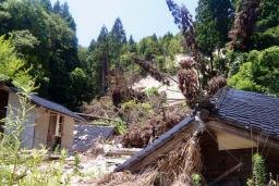 　能登半島地震の爪痕が残る石川県輪島市町野町＝６月３０日