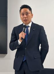 　ＪＯＣの専務理事に就任し、記者会見する太田雄貴氏＝１０日午後、東京都内