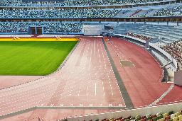 　世界陸上東京大会の会場となる国立競技場の陸上トラック（ＪＳＣ提供）