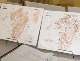 　オリンピック作戦に関する資料を用いた展示＝１９日、宮崎市