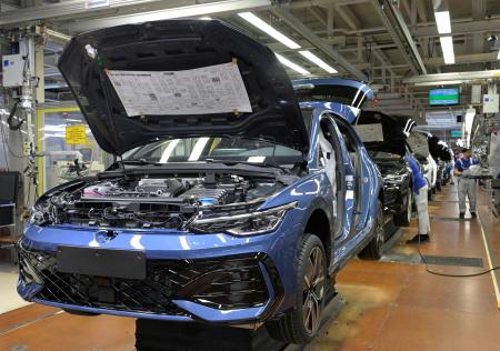 　ＶＷの本社工場＝２０２４年５月、ドイツ北部ウォルフスブルク（ロイター＝共同）