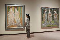 　石本正さんの業績を振り返る企画展＝２日、島根県浜田市
