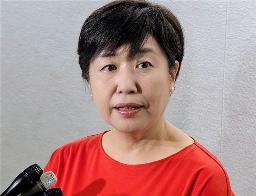 　報道陣の取材に応じる遊佐美由紀氏＝２６日午前、仙台市