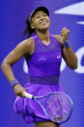 　全米テニスの女子シングルス準々決勝で勝利し、笑顔の大坂なおみ＝３日、ニューヨーク（共同）