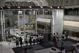 　東京証券取引所の電光掲示板