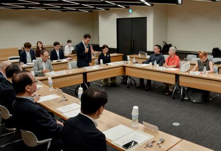 　まんが甲子園の類似作品トラブルを受け、高知市で開催された協議会＝１２日午後