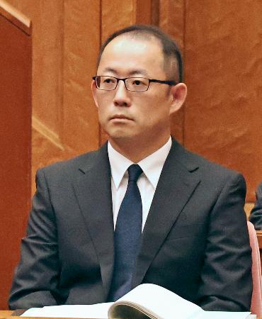 　佐賀県議会本会議に出席した福田英之県警本部長＝１７日午前