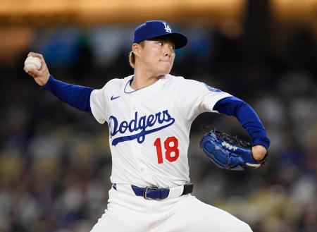 　ジャイアンツ戦に先発したドジャース・山本＝ロサンゼルス（共同）