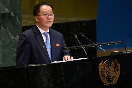 　国連で演説する北朝鮮の金先敬外務次官＝２９日、ニューヨーク（ＡＰ＝共同）