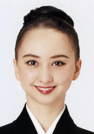 　音彩唯さん