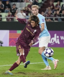 　神戸―メルボルン・シティー　試合終了間際、決勝ゴールを決める神戸・汰木＝ノエスタ