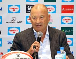 　記者会見するラグビー日本代表のジョーンズＨＣ＝２日、東京都新宿区