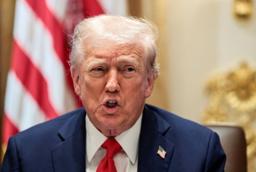 　トランプ米大統領＝９日、ワシントンのホワイトハウス（ロイター＝共同）