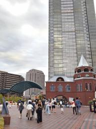 　サッポロ不動産開発が手がける商業施設「恵比寿ガーデンプレイス」＝９月、東京都渋谷区